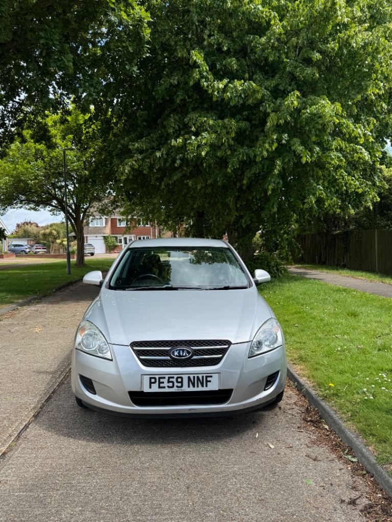 Kia Ceed Automatic 1.6 Petrol 