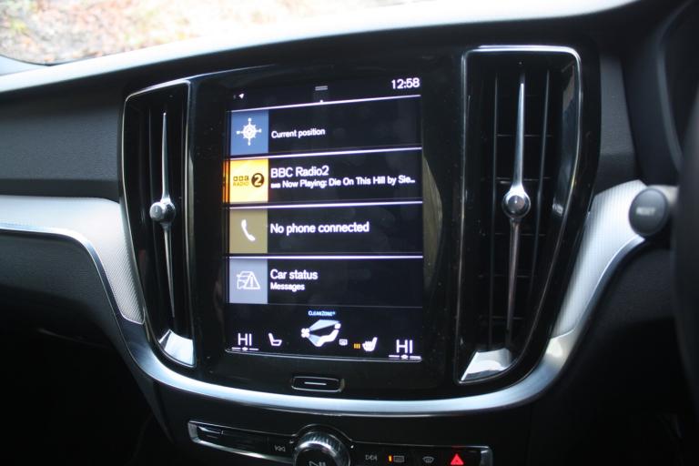 VOLVO V60 2.0 R-Design Plus D4 2019