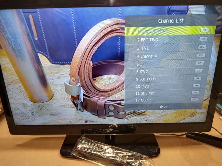 image for Logik 32" tv