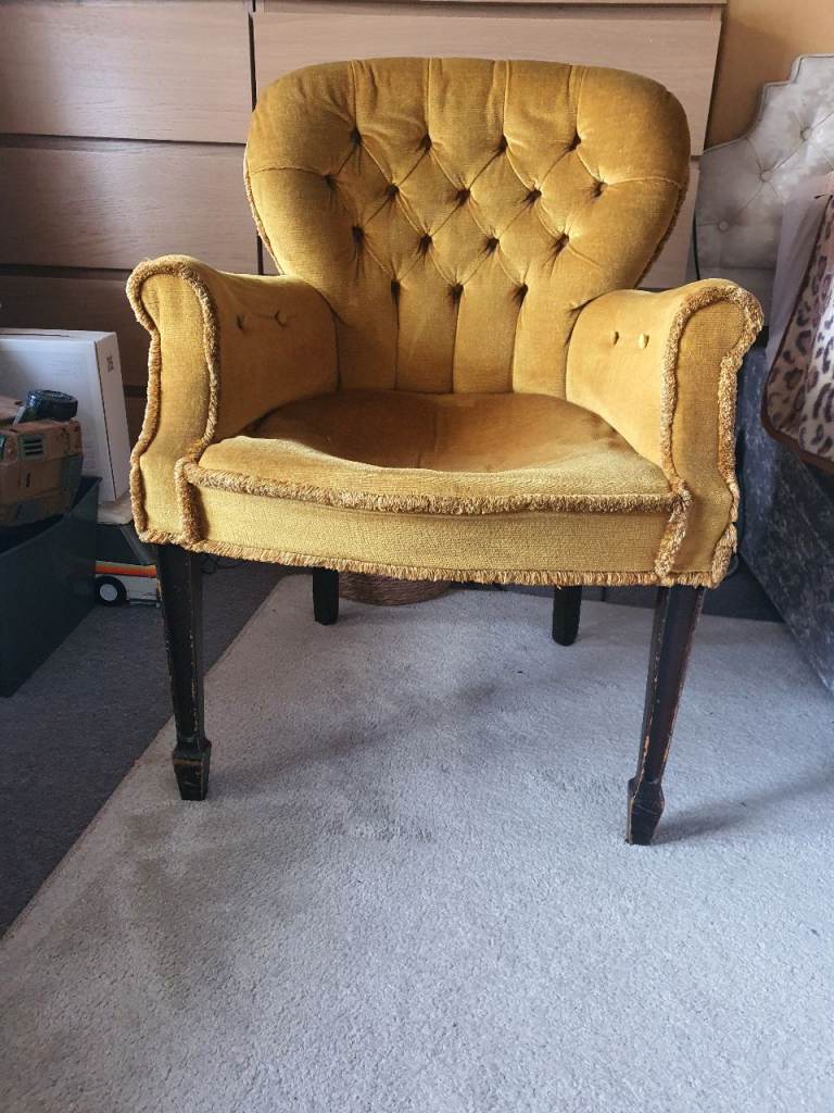 Antique button back chairs x2