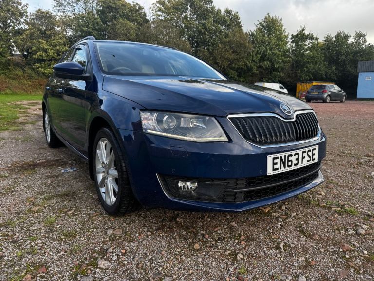 Skoda Octavia 1.6 TDi Elegance AUTOMATIC - MEGA SPEC - £20 A YEAR ROAD TAX