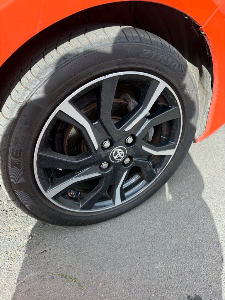 Toyota, YARIS, Hatchback, 2016, Manual, 1364 (cc), 5 doors