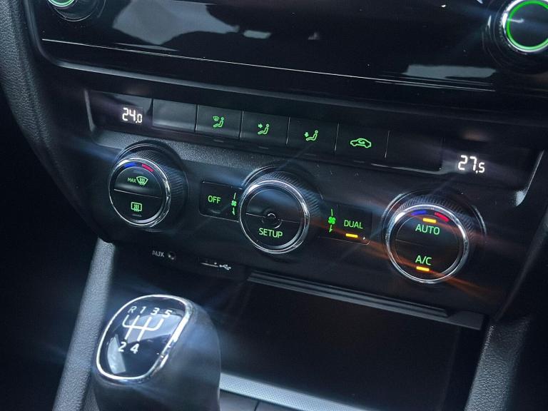 2013 Skoda Octavia 1.6 TDI SE Euro 5 (s/s) 5dr ESTATE Diesel Manual