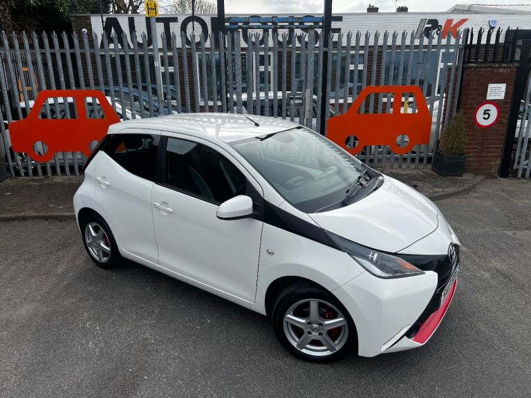 Toyota Aygo 1.0 VVT-I x-play 2017