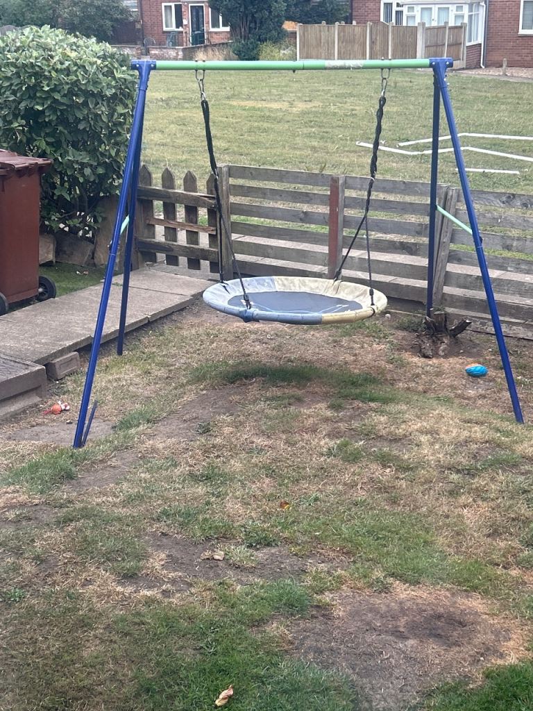 saucer swing used good condition just the cover of the saucer swing needs a wash 