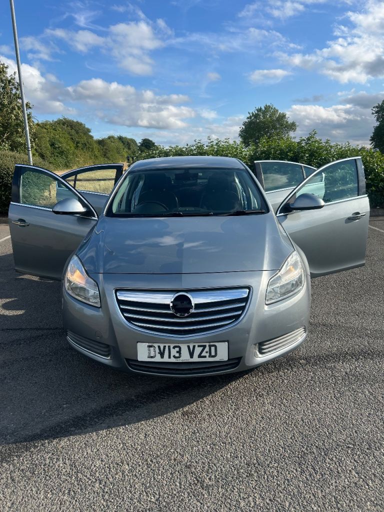 Vauxhall, INSIGNIA, Hatchback, 2013, Manual, 1956 (cc), 5 doors