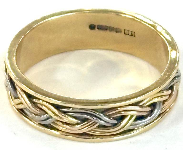 18ct gold celtic mens band ring