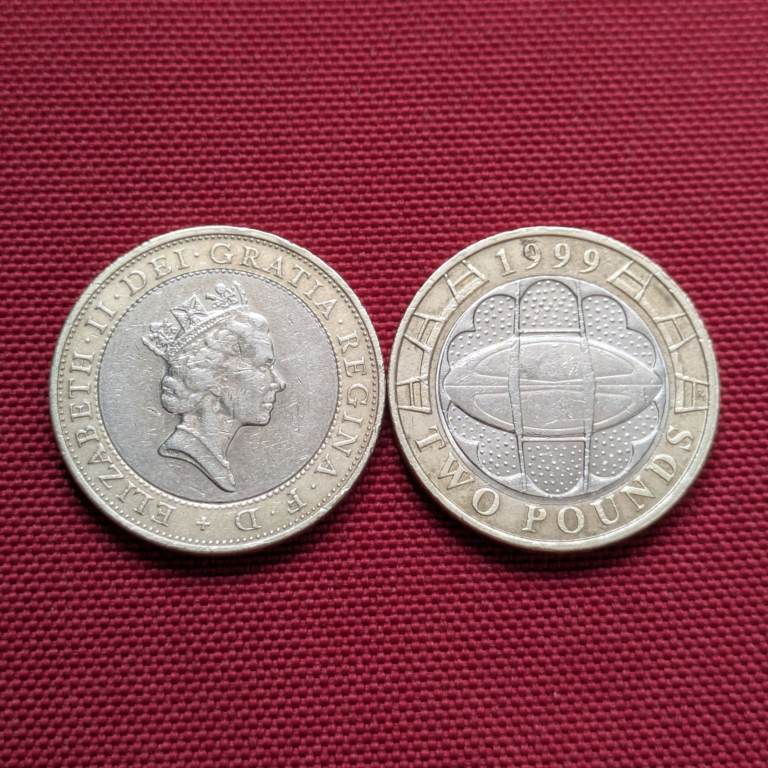 ♦ £2 1997+1999 - Scarce NECKLACE •and• RUGBY Two Pound coins 