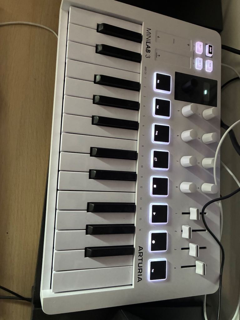 Arturia minilab3