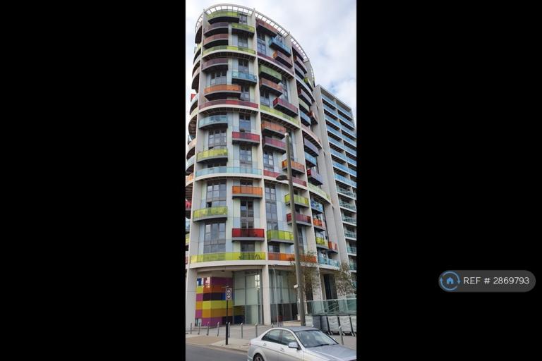 1 bedroom in Icona Point, London, E15 (#2869793)