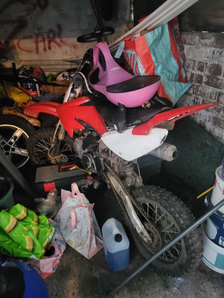 Pitbike crf70 frame with a 140cc engine