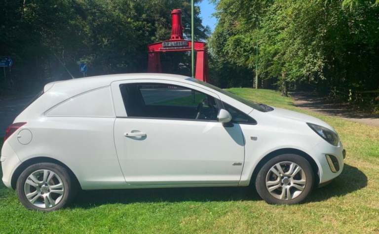 VAUXHALL CORSA 1.3 CDTi 16v Sportive White Manual Diesel 2014