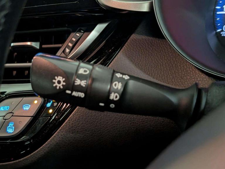 2018 Toyota C-HR 1.2T Design 5dr HATCHBACK PETROL Manual