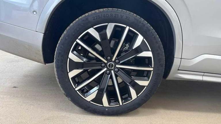 2025 Volvo XC90 Ultra T8 AWD Plug-in hybrid Electric/Petrol Dark 7 Seats Automatic SUV Hybrid Aut...