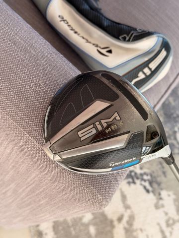 TaylorMade SIM Max Driver 10.5 Degree – reg flex Good Condition