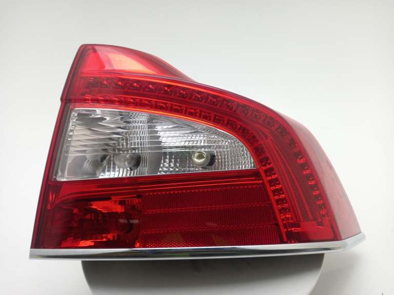 Volvo S80 Tail Light Rear Lamp O/S 2013-2016 4 Door Saloon Rh 31364292
