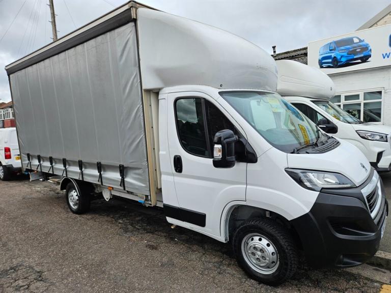 2022 Peugeot Boxer BLUEHDI 335 L4 * curtainsider * 16ft long 500kg Luton Van Diesel Manual