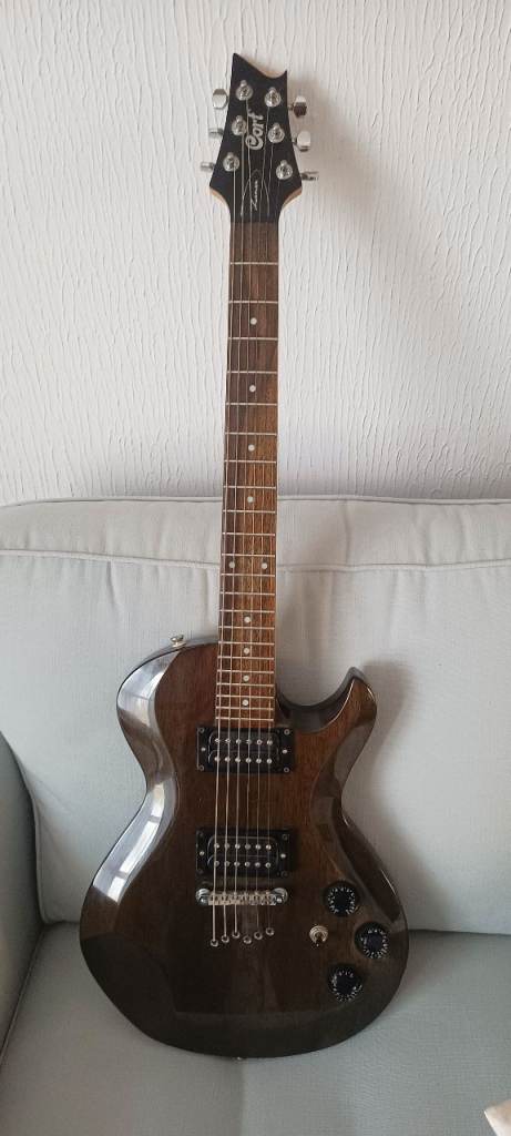 Cort Z42 Electric Guitar - Good Condition, Brown / Green Wood Finish