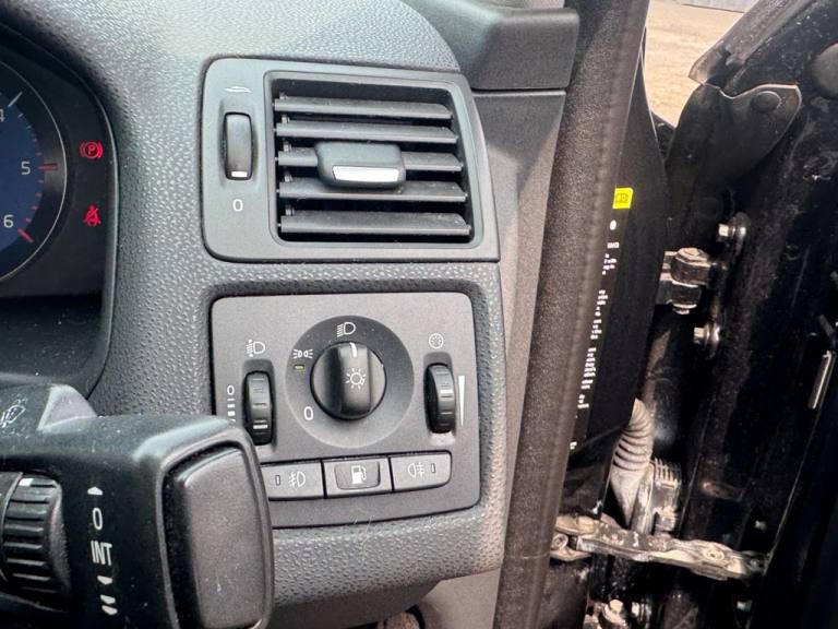 2009 Volvo C30 2.0D R-Design Sport Coupe 2dr Diesel Manual (151 g/km, 134 bhp) Coupe Diesel Manual