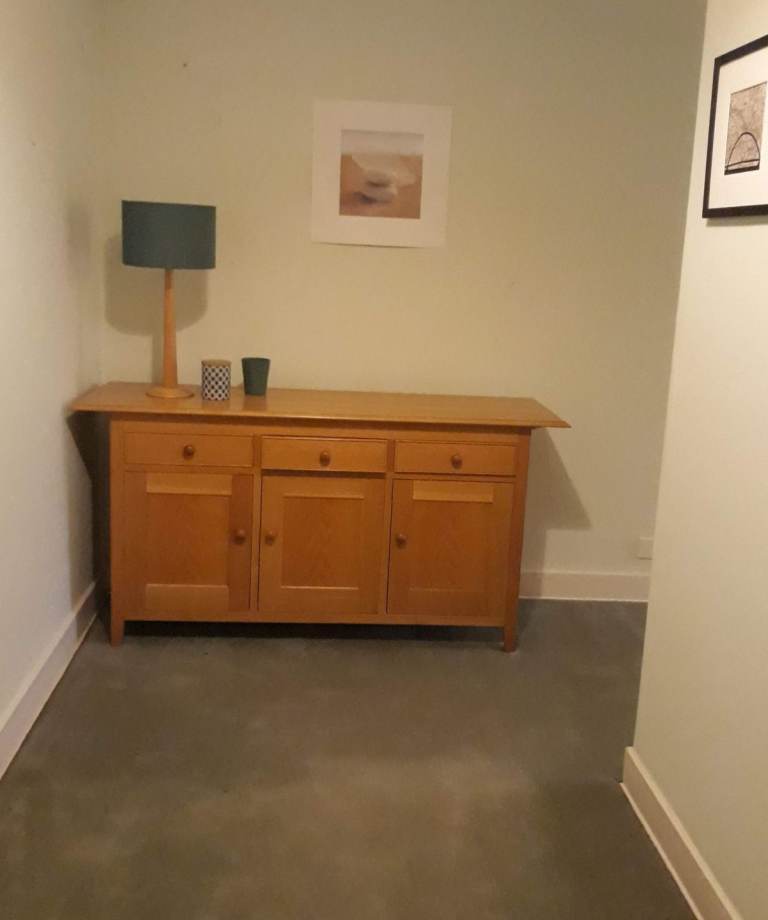 Beautiful wooden sideboard (Marks & Spencer "Litchfield")