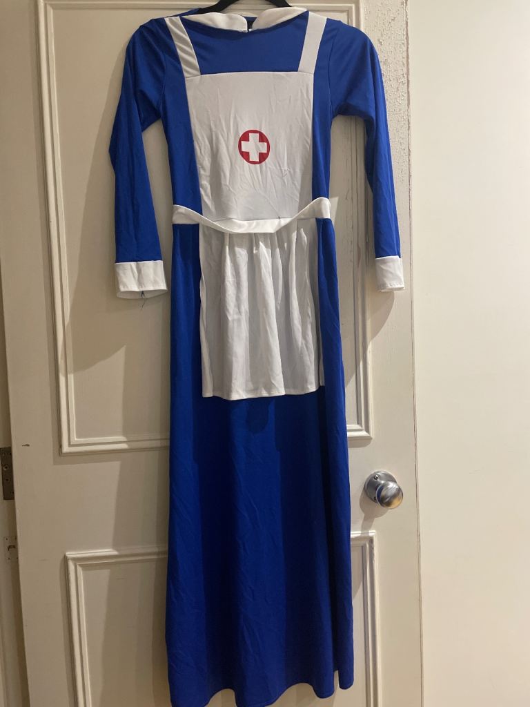 Girl doctor outfit 11-13 years