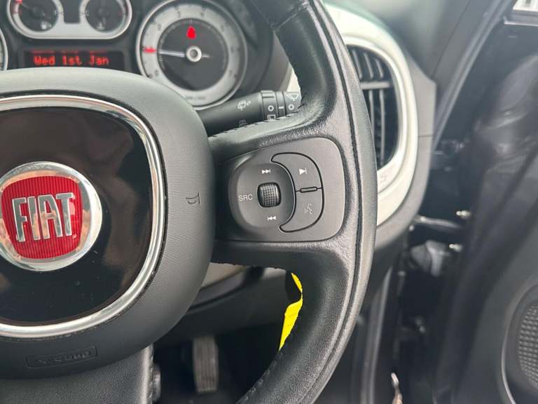 FIAT 500L 1.4 500l Trekking 1.4 95hp Trekking 2015