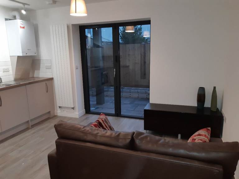 Stunning Newly Built 1 Bedroom Flat