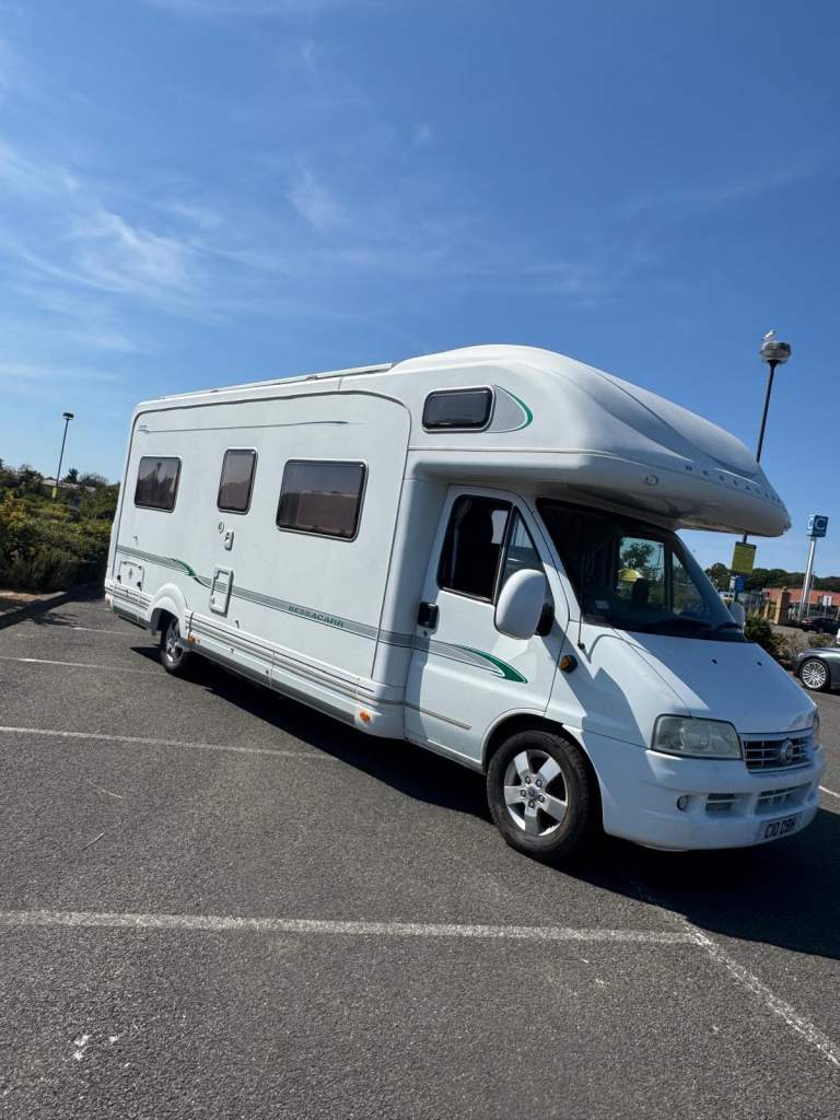 2.8 bessacar 5 berth offgrid motorhome camper campervan off grid fully loaded 