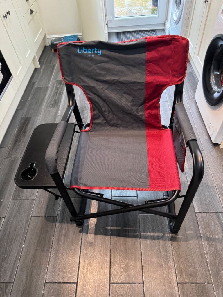 Folding directors chairs