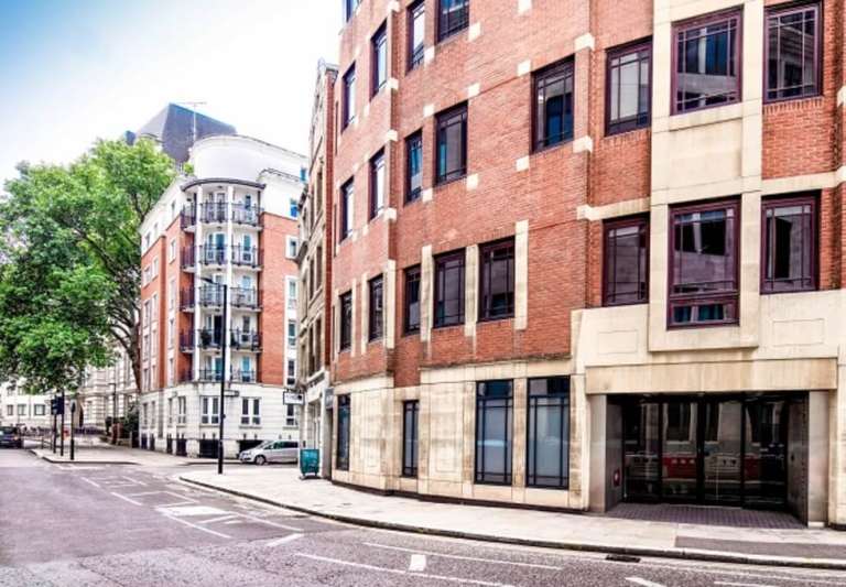 Private Offices From 3 to 95 Desks in St Paul's EC1A - Spaces with All Inclusive Pricing