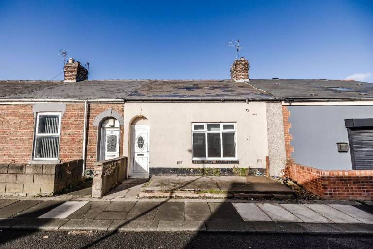 2 bedroom bungalow, Hendon, Sunderland