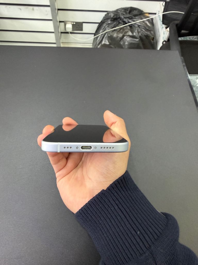 Apple iPhone 15 128GB Blue (Unlocked) in Immaculate Condition 86% BH