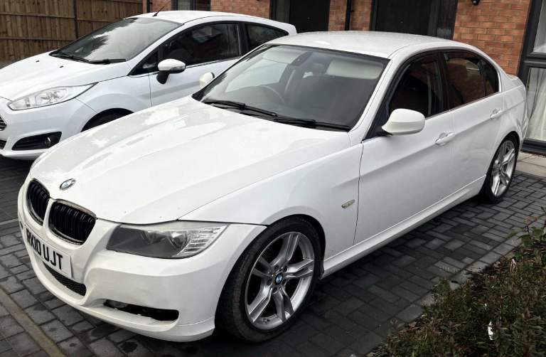 BMW, 3 SERIES, Saloon, 2010, Manual, 2993 (cc), 4 doors