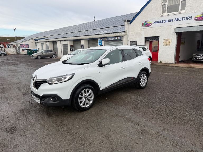 image for 2017 RENAULT KARJAR 1.5 £20 TAX ONLY 62K NEW MOT BRAKES TYRES TIMING BELT SERVICED WARRANTY