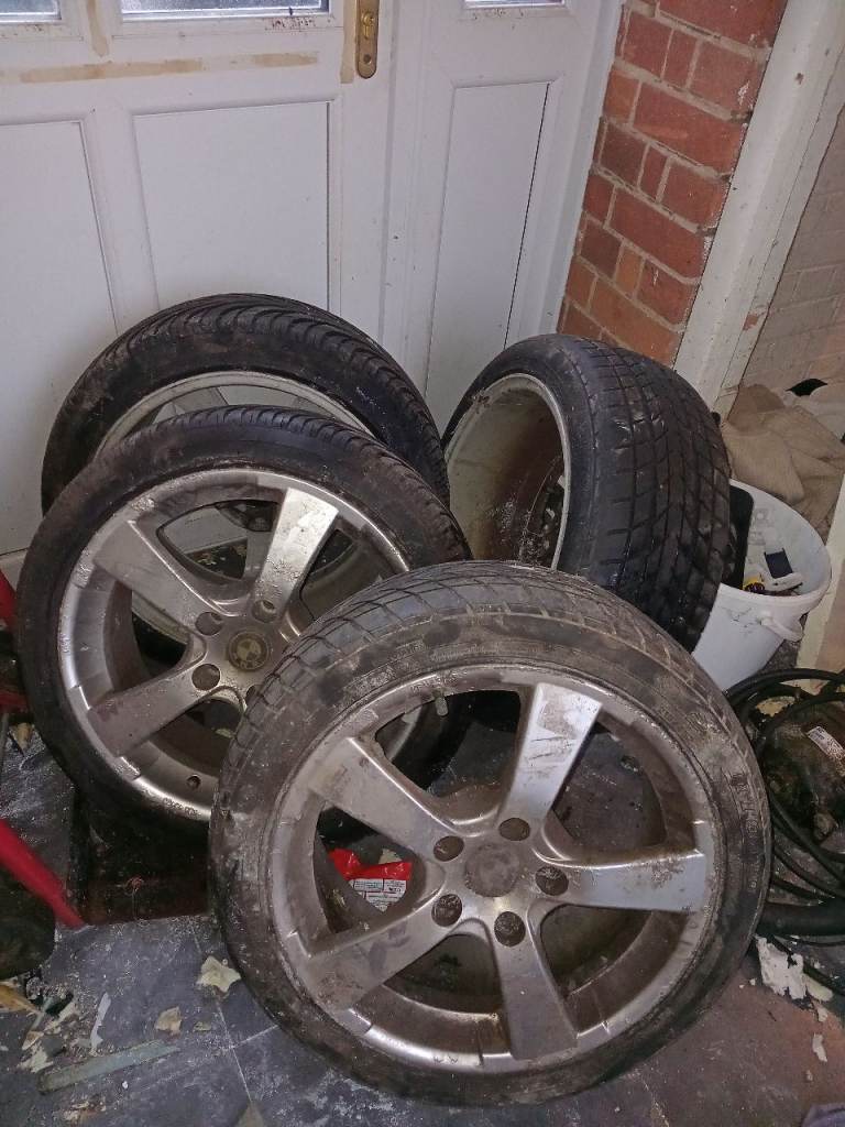 Set of bmw 5 series alloy wheels and tyres 