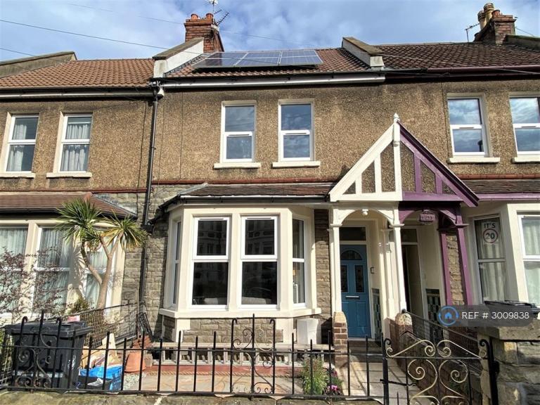 1 bedroom flat in Newbridge Road, Bristol, BS4 (1 bed) (#3009838)