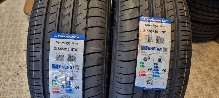 215 55 16   2 x NEW!! tyres Triangle SporteX All Seasons