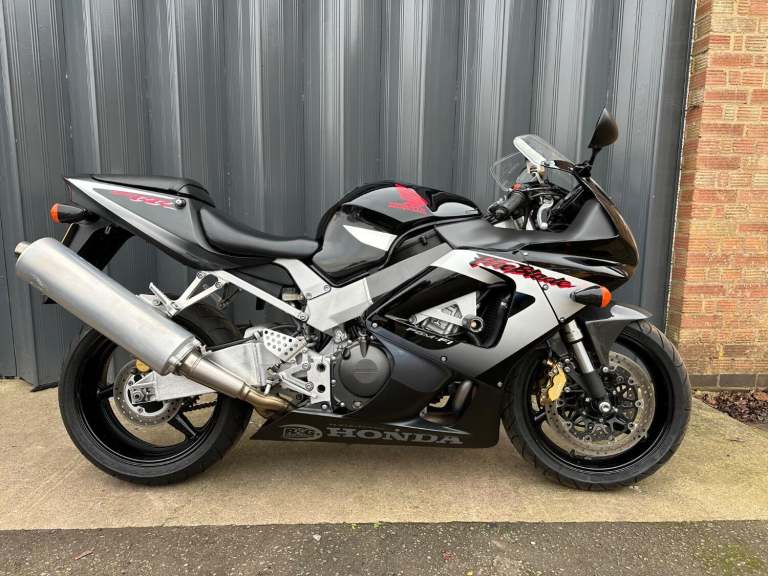 HONDA CBR900RR Fireblade