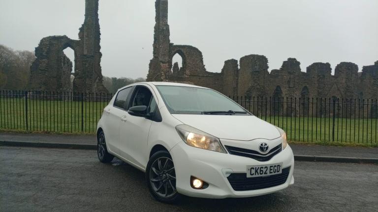 2012 Toyota Yaris 1.33 VVT-i Trend 5dr * 1 OWNER* MARCH 27 MOT* HATCHBACK Petrol Manual