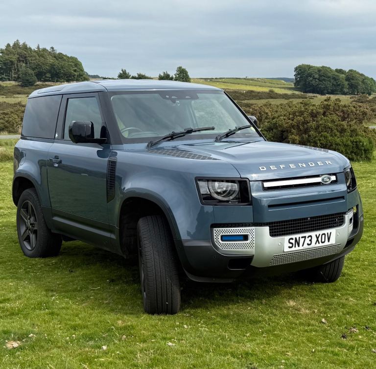  All-Terrain Van for outdoor pursuits, country sports and towing