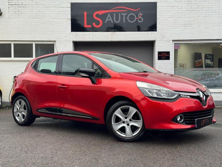 image for 2014 Renault Clio 1.2 16V Dynamique MediaNav 5dr HATCHBACK PETROL Manual