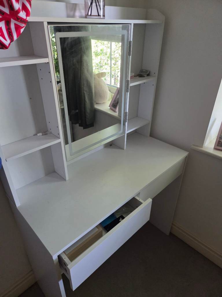 Make up desk with built in LED Lights