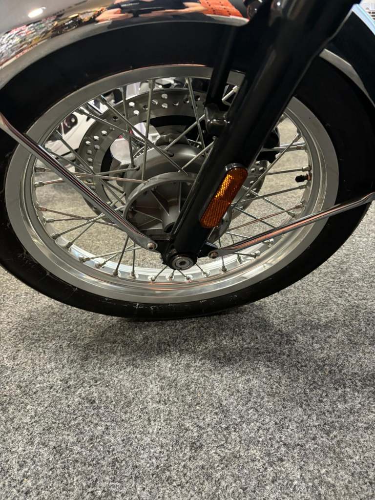 BSA Gold Star 650cc Classic Motorcycle Silver Sheen Legacy