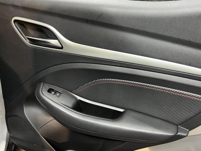 2020 MG MG ZS 1.0 T-GDI Exclusive Auto Euro 6 5dr HATCHBACK Petrol Automatic