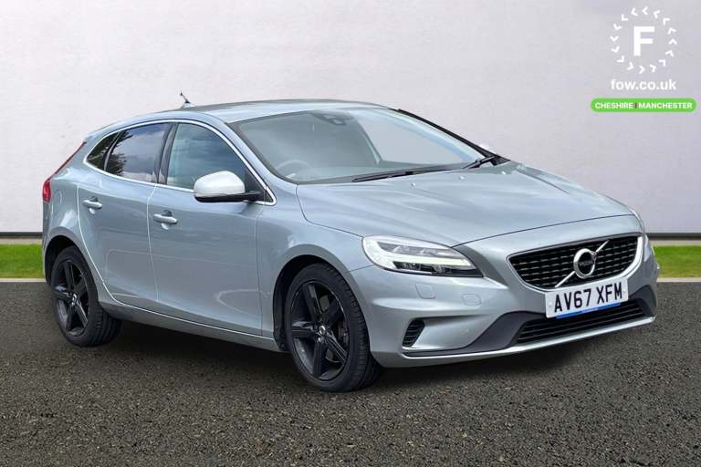 2017 Volvo V40 T2 [122] R DESIGN Nav Plus 5dr Geartronic Hatchback PETROL Automatic