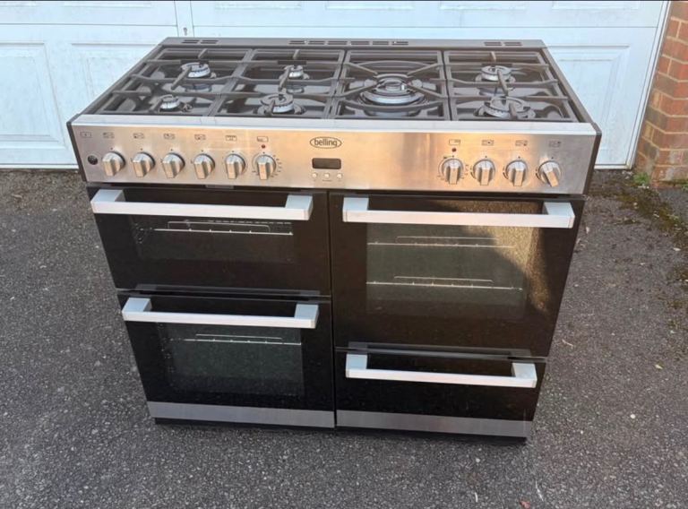 The BELLING 100DF Dual Fuel Range Cooker in Black/Chrome. 2 ovens, grill and 7 gas burners.RRP £1499