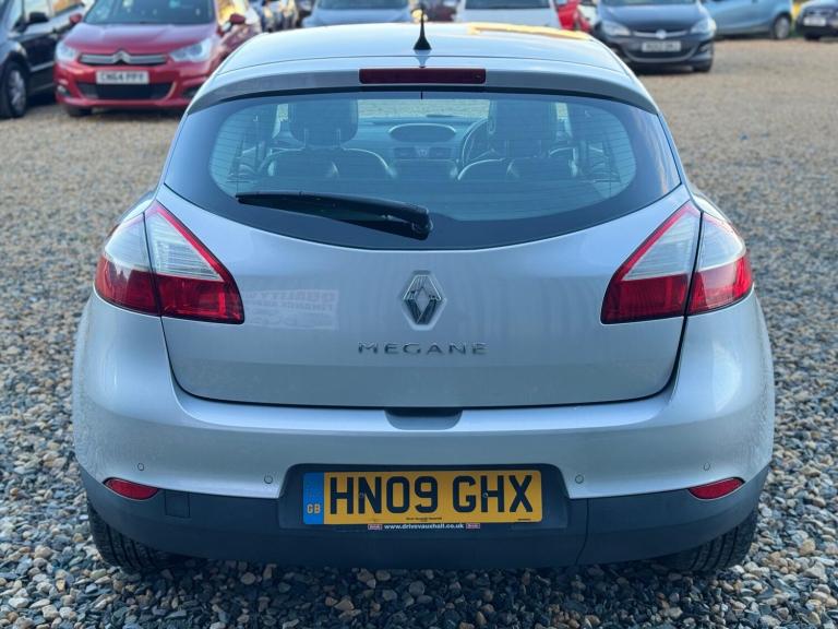 2009 Renault Megane 1.9 dCi Privilege Euro 4 5dr HATCHBACK Diesel Manual