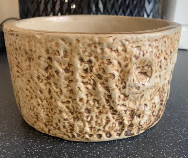 Hillstonia bark/tree trunk stoneware