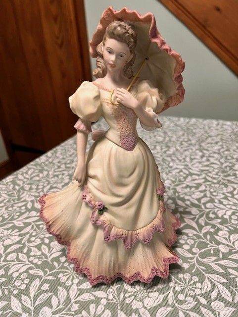 Coalport Figure From Age of Elegance (Montpellier Walk) Figurine 1992