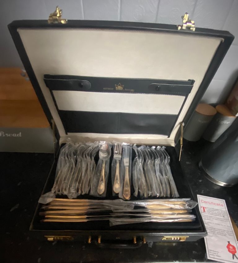 Original Unused SBS Bestecke Solingen "Toscana" 23/24 ct. Gold Plate Cutlery Set